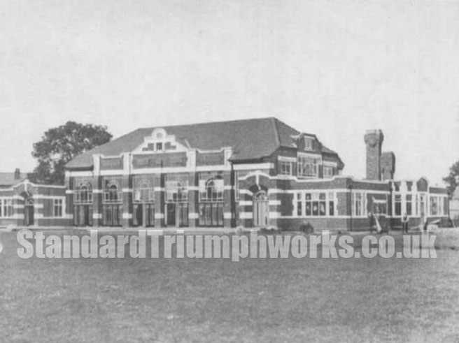 The Standard Triumph Club 1932